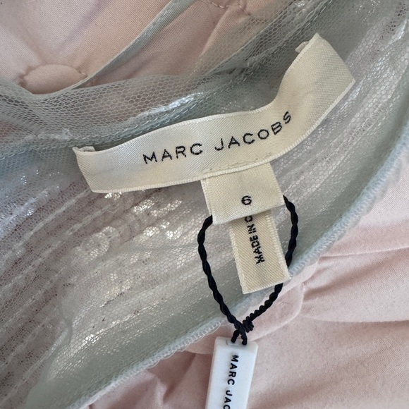 Marc Jacobs Runway NWT silver sequin dress with black detachable belt - Picture 4 of 15